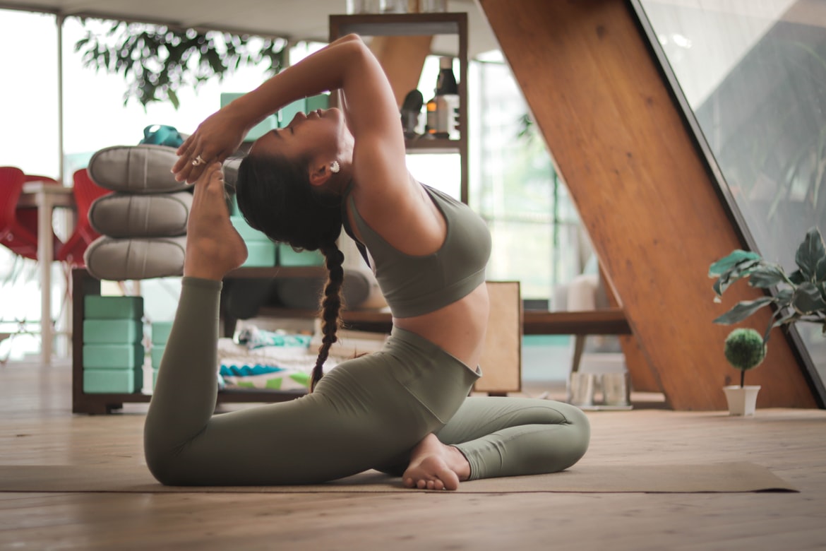 5 Advanced Yoga Poses You must do - Yoga & Fitness - UnCrushedLeaves