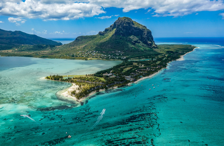 Travel Mauritius with UncrushedLeaves